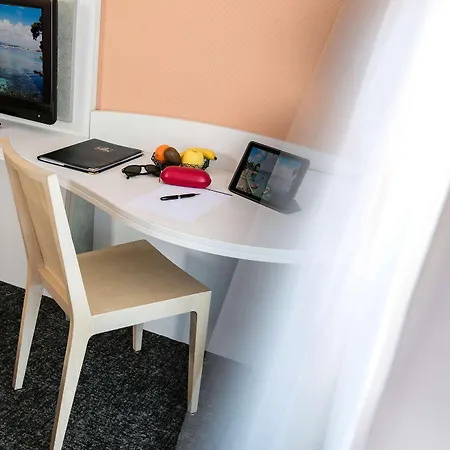 Hotel Western Astoria 3*