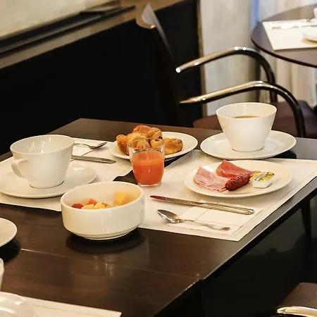 贝斯特韦斯特阿斯托利亚酒店 3* 胡安莱潘