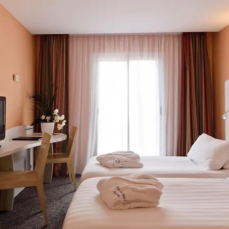 贝斯特韦斯特阿斯托利亚酒店 酒店 3*