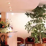 Western Astoria Hotel
