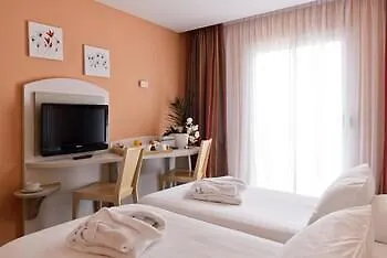 Western Astoria Szálloda 3*