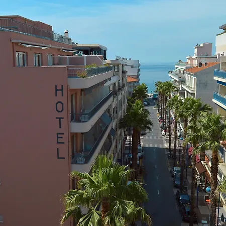 Western Astoria Hotell 3*