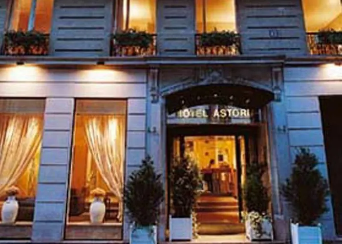 Western Astoria Hotel 3*