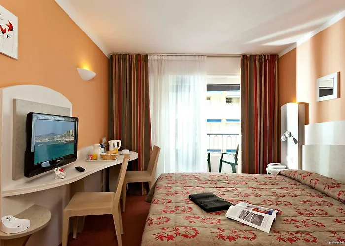 Western Astoria Hotel